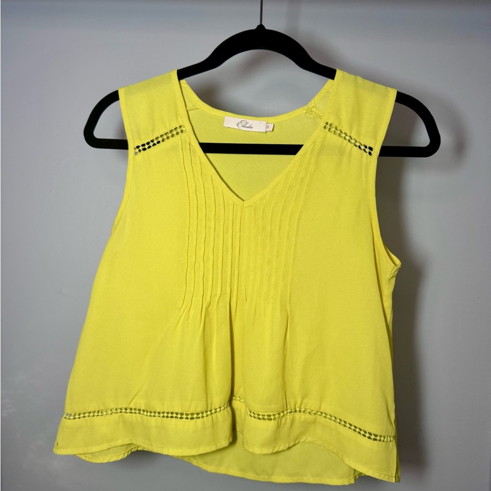Chic Yellow Sleeveless Top